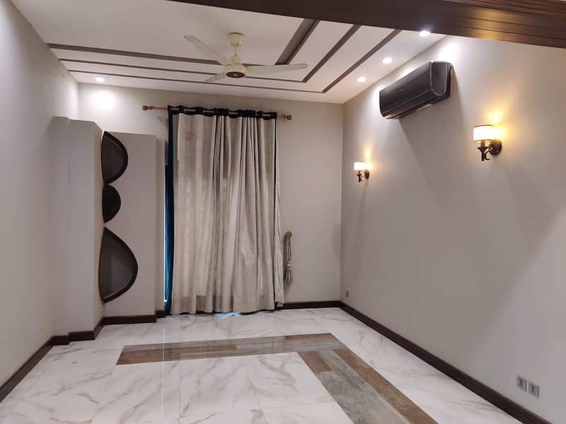 10 Marla Used Luxury Non Furnished House Available For Sale In Bahria Town Lahore 20