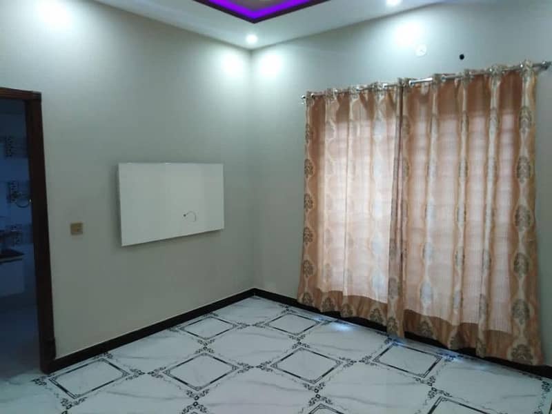 10 Marla Luxury Non Furnished Lower Available For Rent In Bahria Town Lahore 5