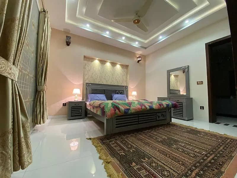 10 Marla Luxury Furnished Upper Portion Available For Rent In Bahria Town Lahore 3