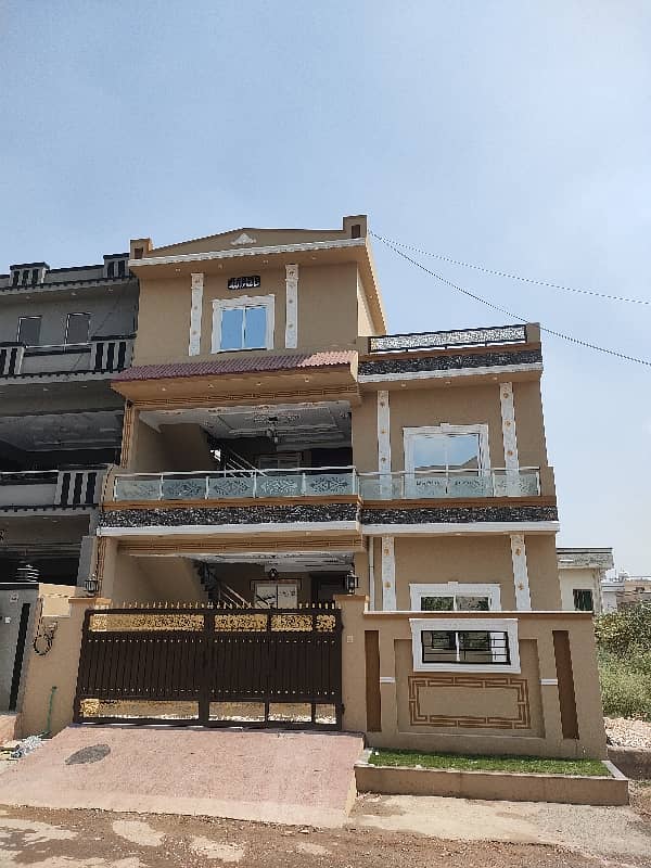 Brand New Double Unit House For Sale Gulshan Abad 0