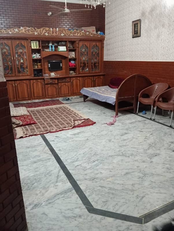 HOUSE FOR SALE NEWLALAZAR DEFENCE ROAD NEAR KAWJA CHOWK 12