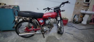 sell Yamaha 4 stroke in reasonable price 0