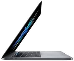 Macbook Pro 2017 15 inch 3.1 GHz Quad Core intel i7