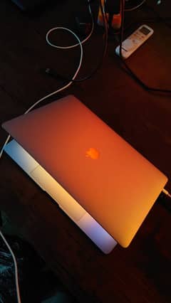 Macbook