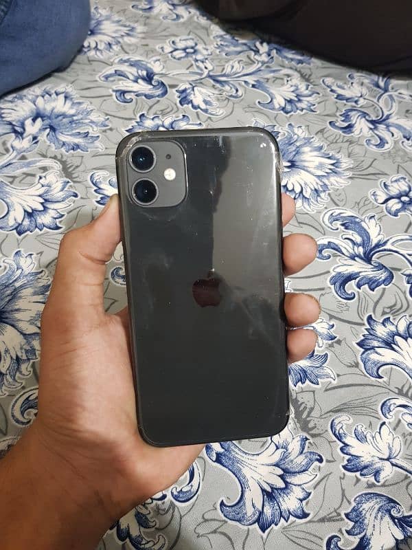 i phone 11 64 GB for sale 5