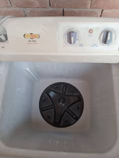 SUPER ASIA WASHING MACHINE IN GOOD CONDITION