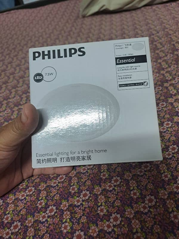 Original Phlips just 7.5 watt warm led light low price 5 year guarante 0