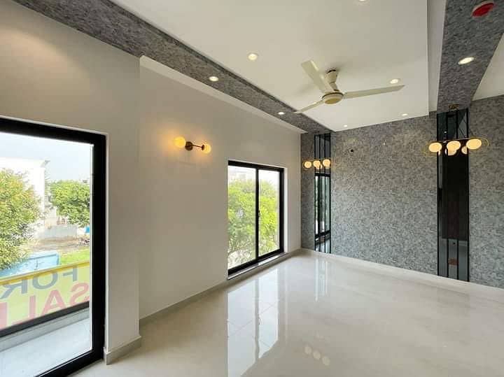 Beautiful brand new house for rent in state life 10