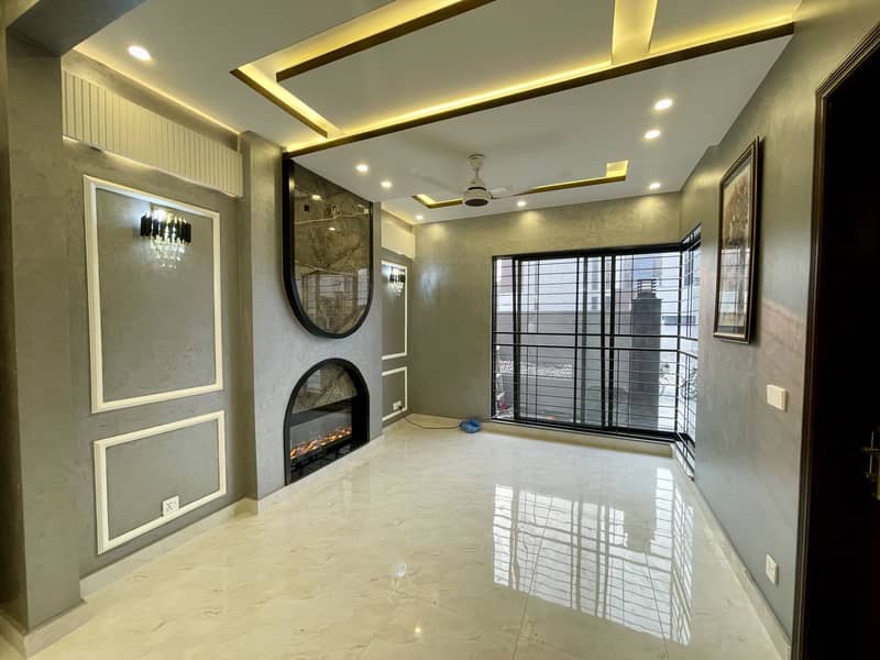 100%original picture original add Beautiful brand new house for sale in state life society phase 1 block f  60 fit road facing park near dha phase 5 5