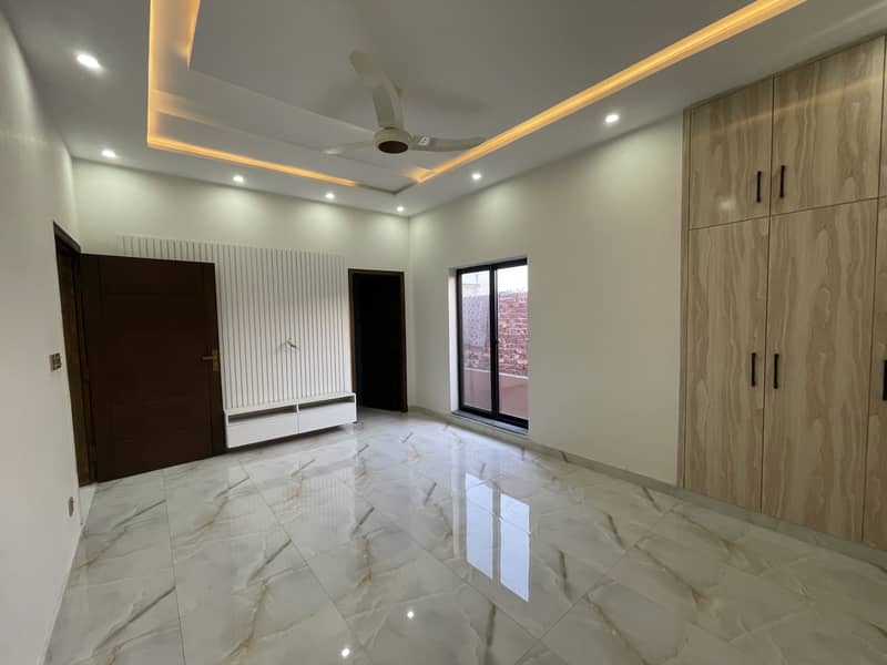 Beautiful brand house for sale state life society phase one 15