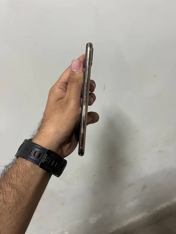 iphone xs max single sim pta approved 64 gb 5