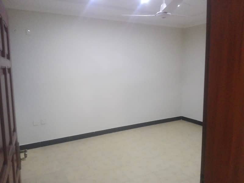 7 marla 1st floor for rent 12