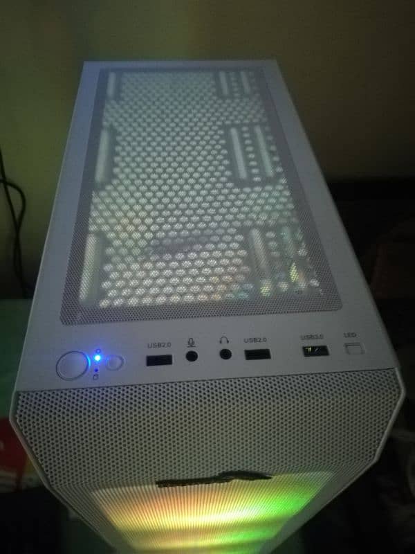 High End gaming pc 60 +FPS 1