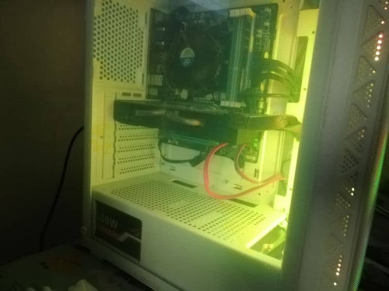 High End gaming pc 60 +FPS 2