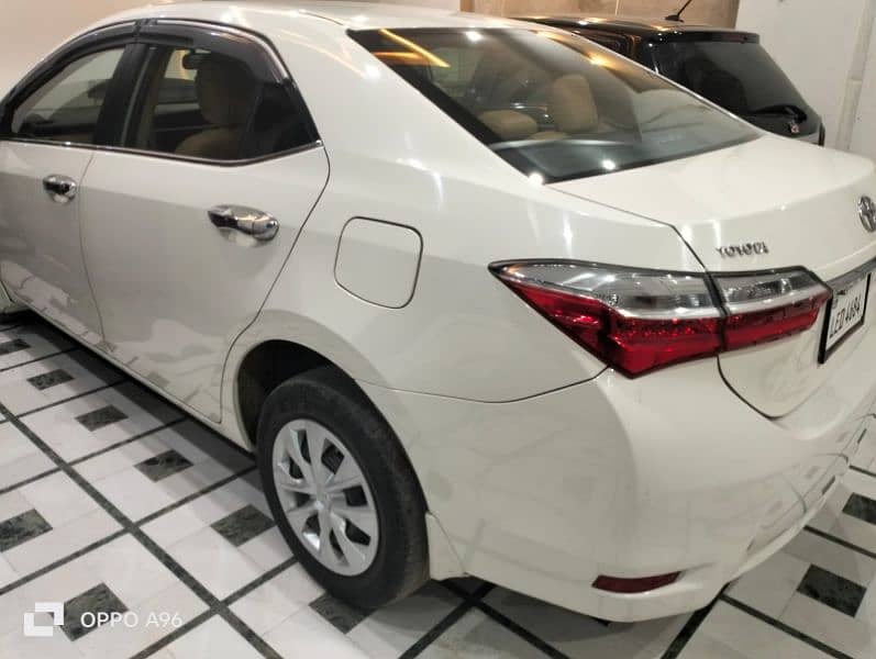 Toyota Corolla GLI 2018 total geniune 3