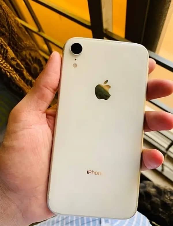 Iphone Xr PTA 3