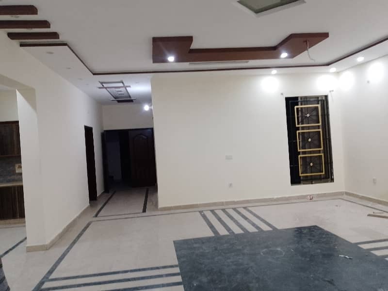 1 Kanal Lower Locked Beautiful Upper Portion For Rent 0