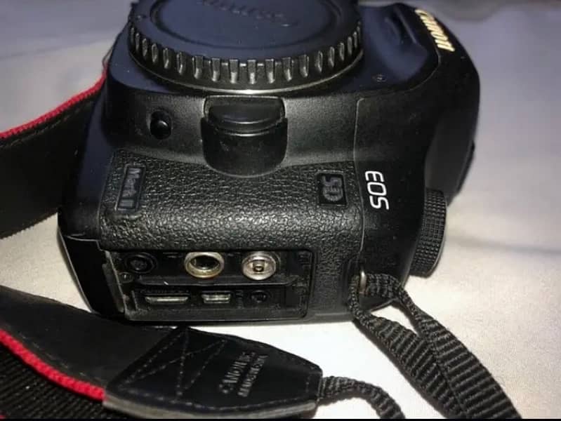 canon 5d mark ii + kit lens+ battery charger 3