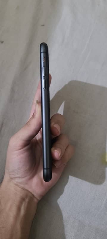 iPhone 11 non pta 7