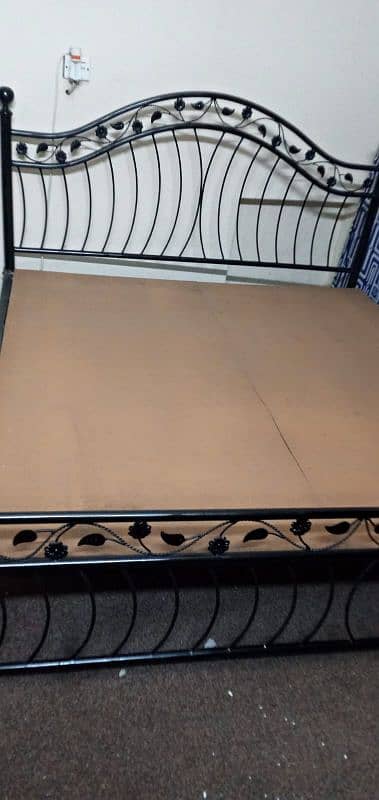 Rod Iron double bed 4