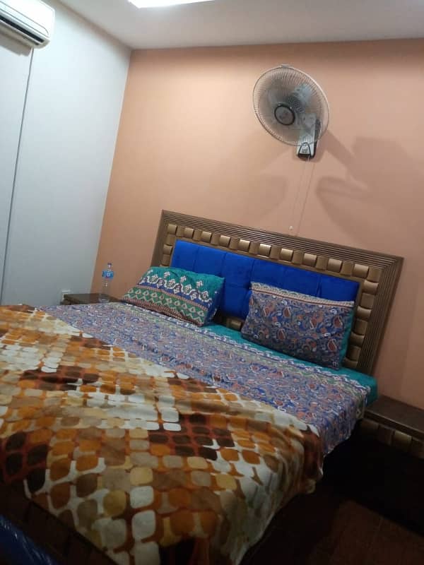 PAR day short time one bed appatment for rent bahira town phase 6 any time available 3