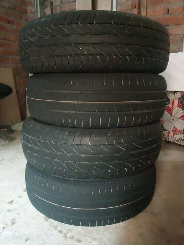 Dunlop Tyres for Sale DUNLOP EC201 185/70R14 88T 3