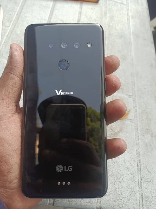 LG V50 thinq 1