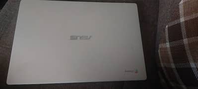 15.6 chrome book 32/ 4 gb type c charger