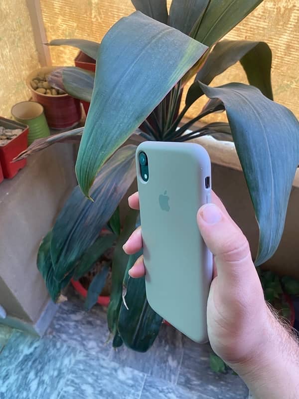 IPHONE XR 64GB NON PTA Jv 5