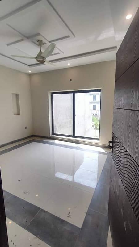 5 Marla double storey House for rent Bahaderpur Multan 13