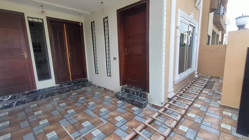 5 Marla double storey House for rent Bahaderpur Multan 14