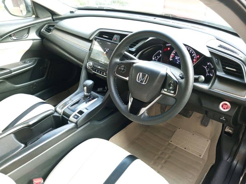 Honda Civic VTi Oriel Prosmatec 2017 UG Outclass Original in DHA 3