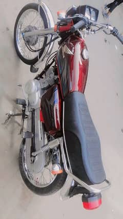 Honda 125 new condition 2022 ke 11 mahiny Liya tha 0