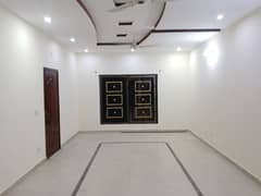 1 Kanal Beautiful Upper Portion For Rent 0