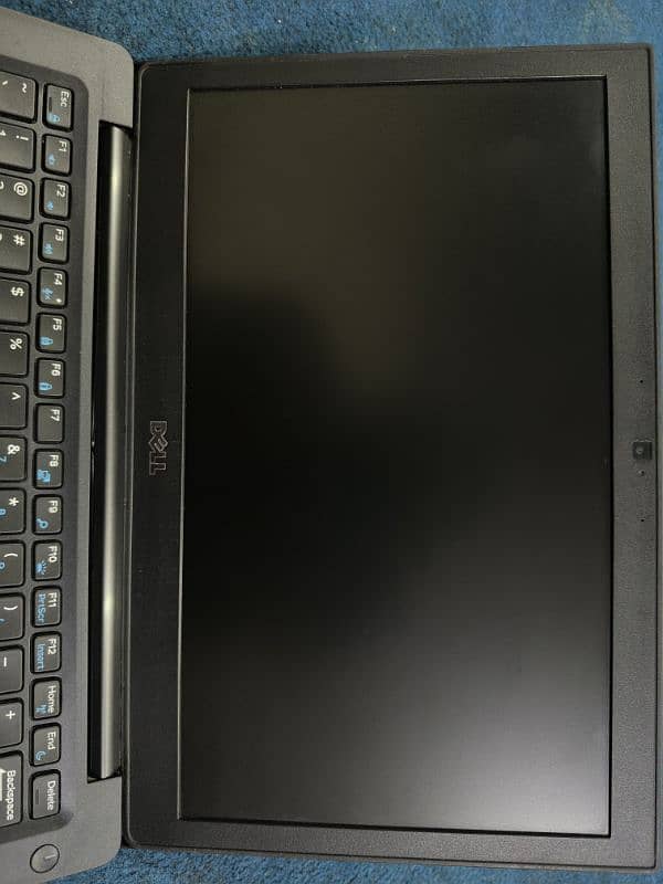 Dell Laptop Core i5 7th generation 1