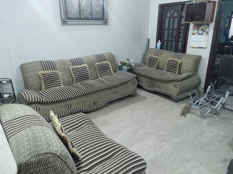 sofa set 7 seaters complete 0