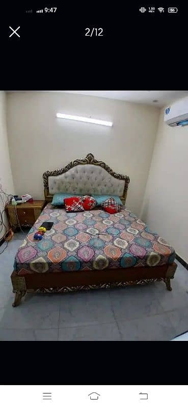 Complete bedset with 2 side tables and dressing 0