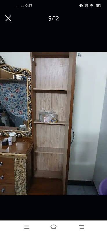 Complete bedset with 2 side tables and dressing 8