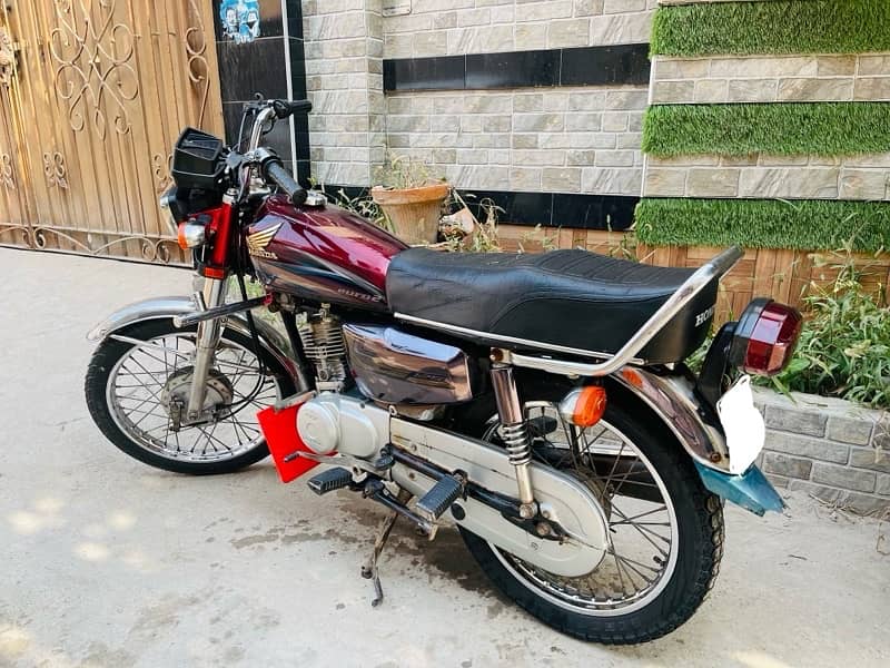 Honda CG 125 Model 2015 0