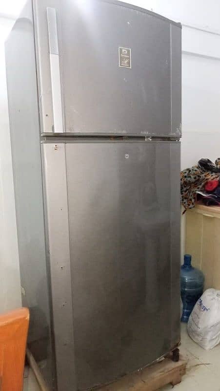 dowlance fridge18 cubic 3