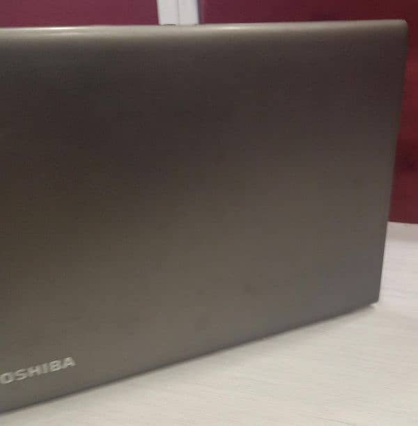 Toshiba laptop core i5 exchange possible with phone 8