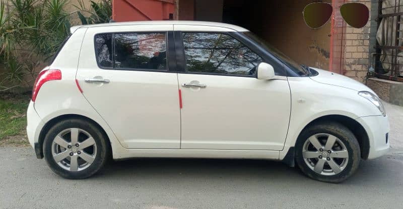 Suzuki Swift 2019 DLX Neat and Ckean 6