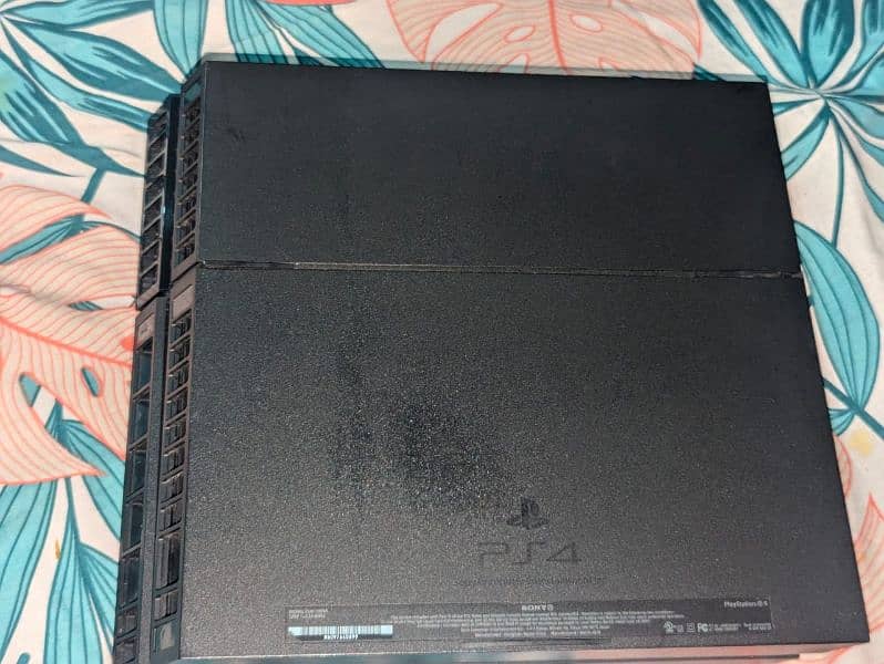 PS4 & original controller 500 GB 3