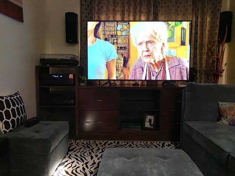 Sony 65 Inch 4K Ultra HD TV for Sale (65x8000g) 1