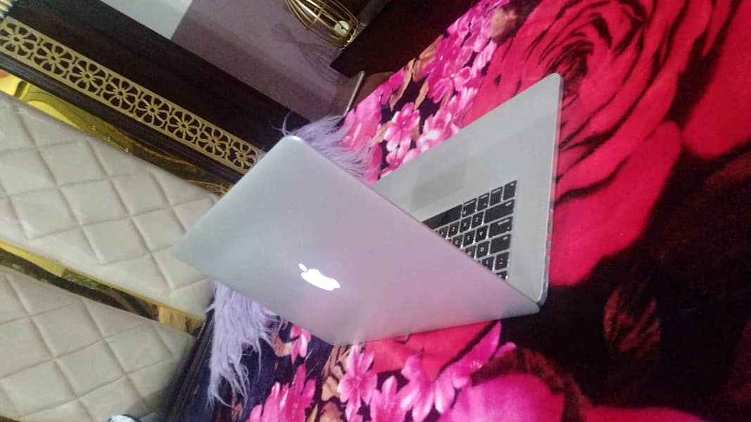 MacBook pro early 2013 2