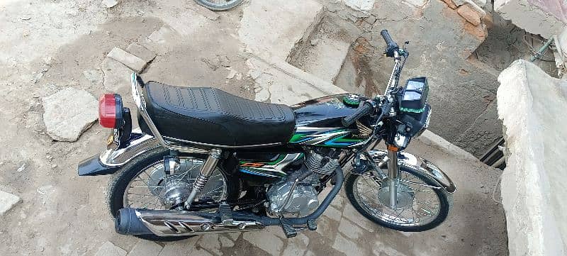 Honda 125 2023 8