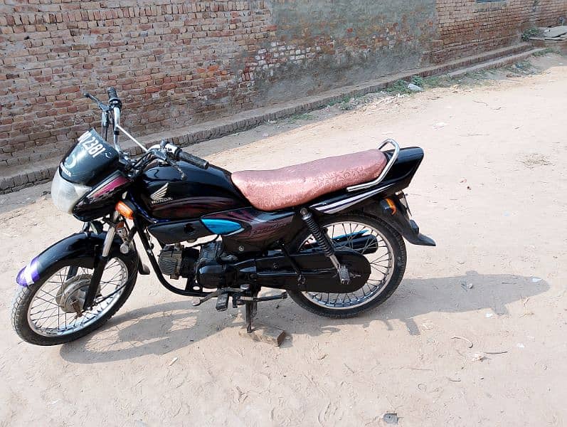 my Honda paridur for sell 03027282021 7