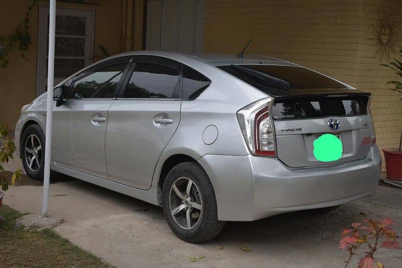 Toyota Prius 2015 in Peshawar cantt 2