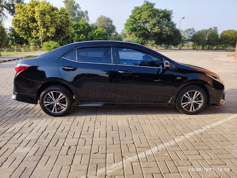 Toyota Altis Grande 2021 5