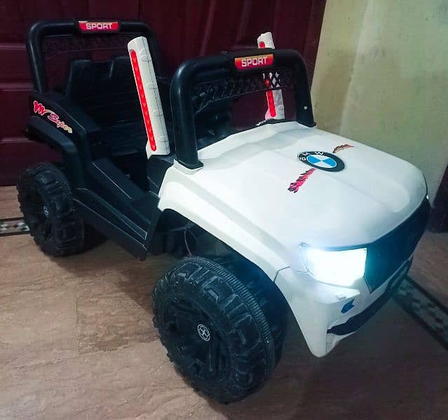 KIDS BMW battery operated big jeep car with remotecontrol & swing mode 2